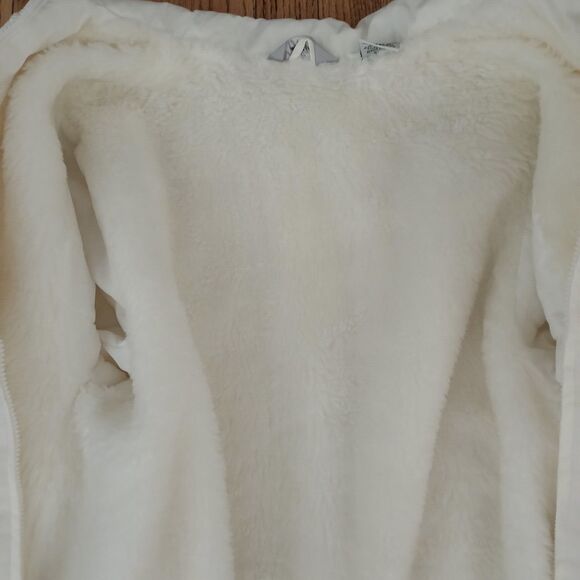 Blair Winter Coat Women's Ivory/White Classic Faux Fur Interior Comfortable Zip - Picture 14 of 16
